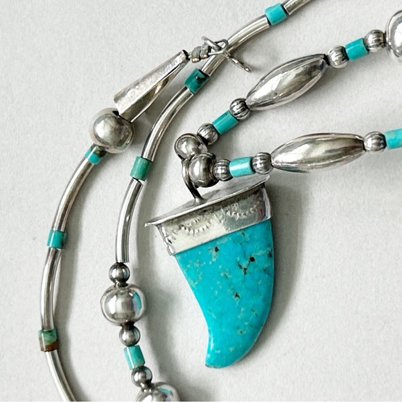 Vintage Southwestern Turquoise Bear Claw Bead Sterling Silver Necklace - Picture 10 of 10